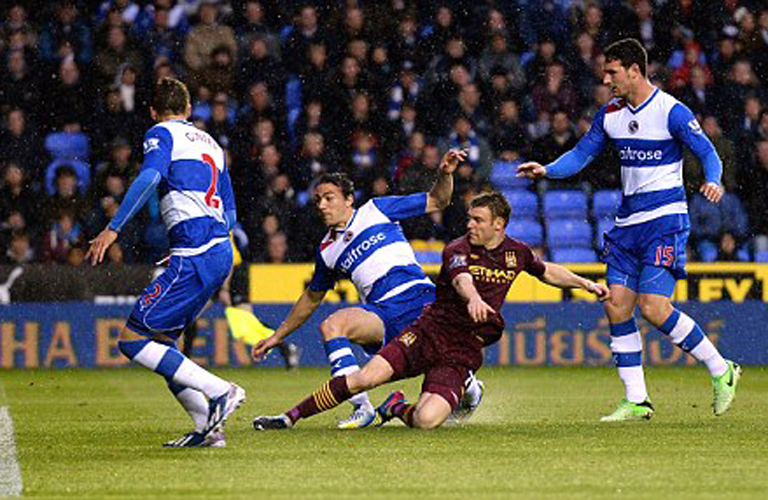 مباراة ريدينج و مانشسترسيتي