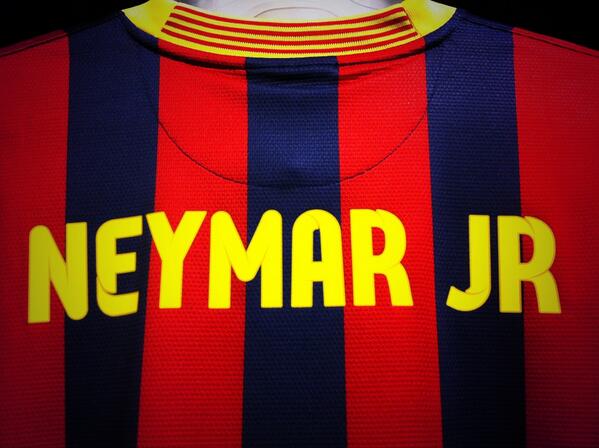 نيمار يصل برشلونة