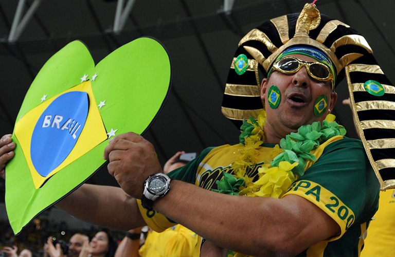 مدرجات نهائي كأس القارات