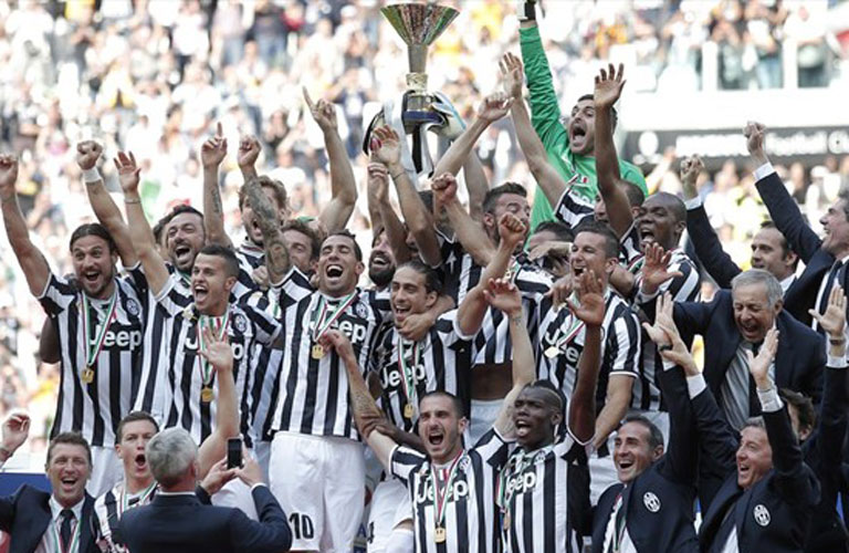 تتويج يوفنتوس بالدورى الإيطالى