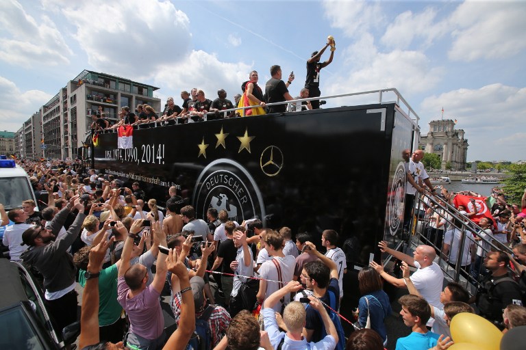 أبطال العالم يعودون لألمانيا