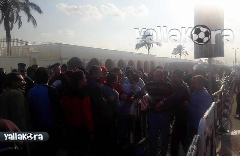 دخول الجماهير ملعب برج العرب