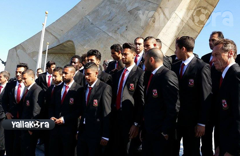 زيارة الاهلي لمقام الشهيد بالجزائر