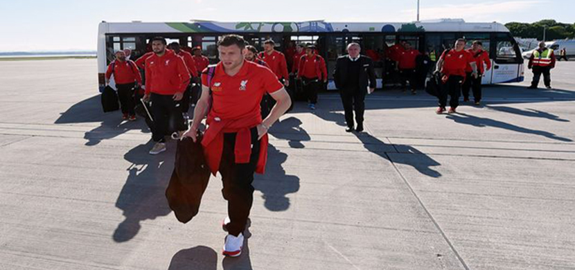 لاعبو ليفربول يسافرون لسويسرا استعداداً لاشبيلية