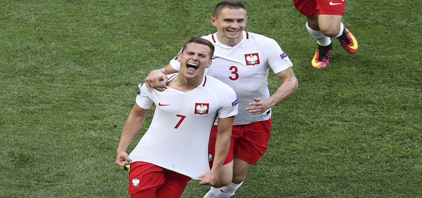 مباراة بولندا وإيرلندا الشمالية