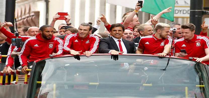 عودة منتخب ويلز وسط تشجيع جماهيرى