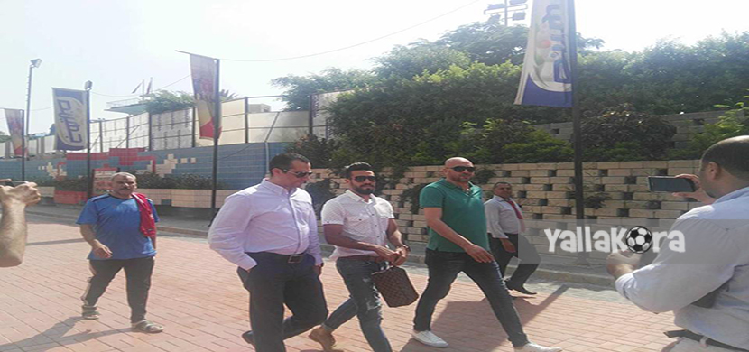 وصول اسلام محارب الي الاهلي