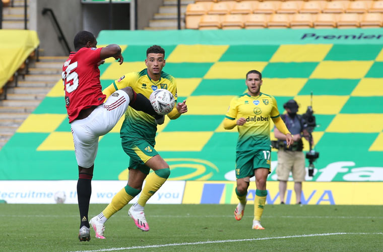 لقطات مباراة  نورويتش ومانشستر يونايتد