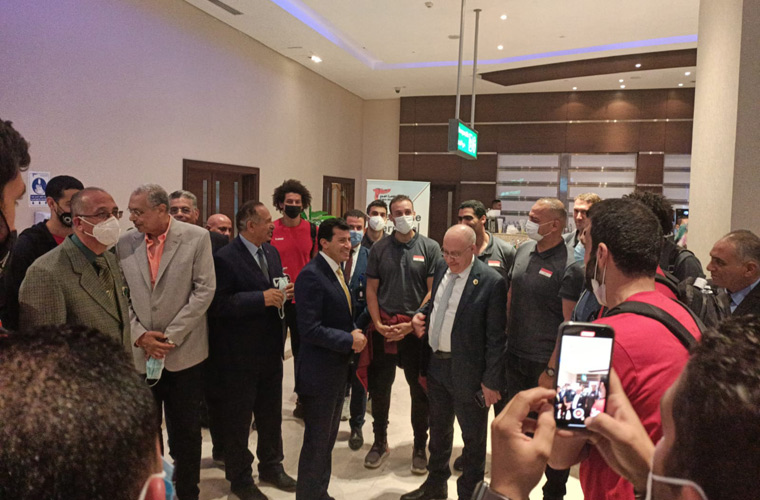 وصول بعثة منتخب اليد لمطار القاهرة