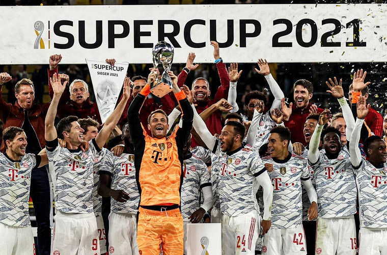 احتفال بايرن ميونيخ بالتتويج بكأس السوبر الألماني