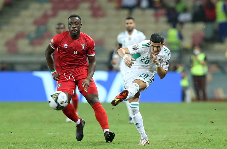 لقطات من مباراة الجزائر وغينيا الاستوائية