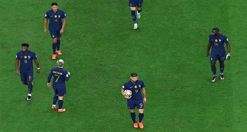 لقطات الشوط الأول من مباراة الأرجنتين وفرنسا