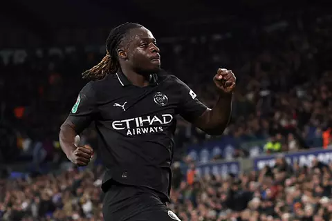 لقطات من مباراة سوانزي سيتي ومانشستر سيتي (صور)