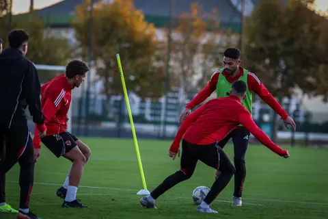 مران الأهلي في المغرب استعدادًا لمواجهة الجيش الملكي في دوري أبطال أفريقيا