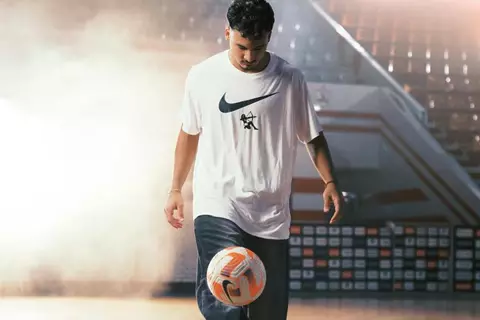 جلسة تصوير أحمد شريف لاعب الزمالك الجديد (صور)