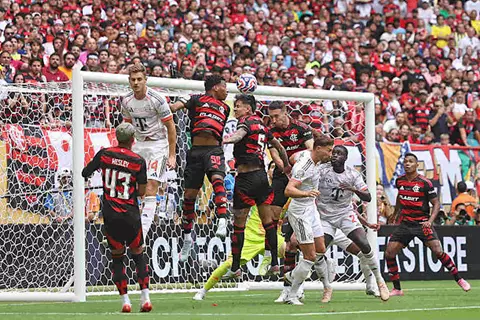 من ضمنهم وسام أبو علي.. 9 أهداف عكسية في كأس العالم للأندية 2025