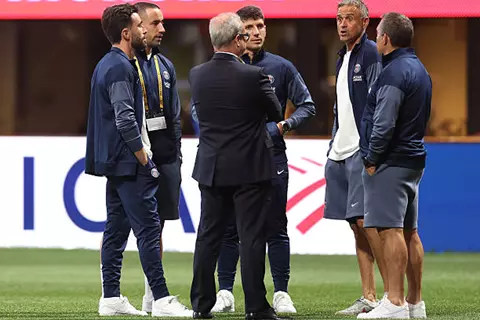 أجواء مباراة باريس سان جيرمان وبايرن ميونيخ