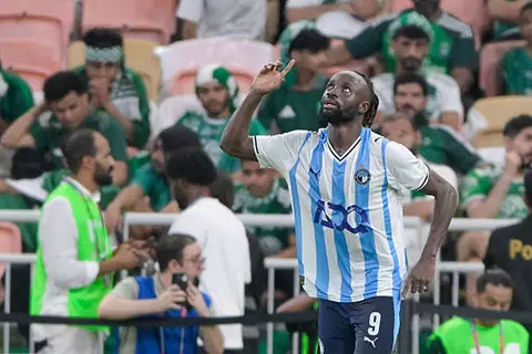 لقطات من مباراة أهلي جدة وبيراميدز (صور)