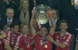 بايرن ميونخ يرفع الكأس