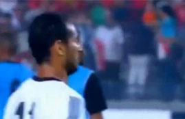 مهارة صلاح وسليمان امام بوتسوانا