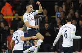 رباعية توتنهام في نيوكاسل