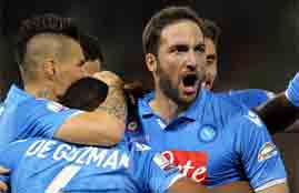 أهداف وضربات جزاء يوفنتوس ونابولي