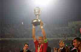 لحظة إعلان جمعة اعتزاله بنهاية الموسم