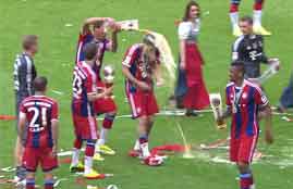أحتفالات بايرن ميونيخ بلقب الدورى الألمانى