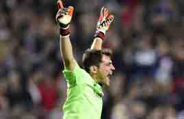 قبلة من كاسياس لراموس