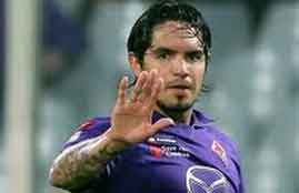 هدف هدف فيورنتينا الأول فى نابولى 