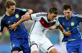 ميسي يهدر أخر فرصة في لقاء المانيا