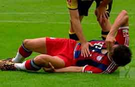 إصابة مارتينيز لاعب البايرن فى لقاء دورتموند