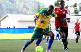 هدفا دادى لاعب فيتا فى الهلال