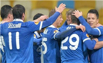 هدف دنيبرو فى مرمى اياكس