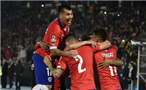 هدفا تشيلي في مرمي الإكوادور