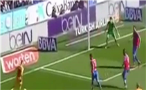 هدف برشلونة الأول في ليفانتي