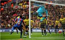 اهداف مباراة كريستال بالاس وواتفورد