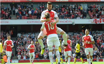 هدف ارسنال الاول فى استون فيلا