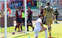 أهداف مباراة كالياري وميلان