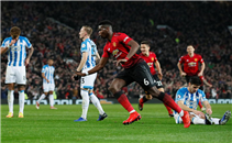 أهداف مباراة مانشستر يونايتد وهدرسفيلد 