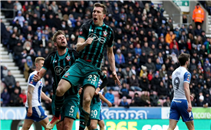 هدفا ساوثهامبتون فى ويجان