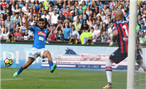 أهداف مباراة نابولي وكروتوني