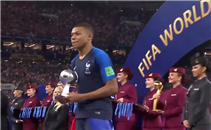 تتويج مبابي بجائزة أفضل لاعب صاعد