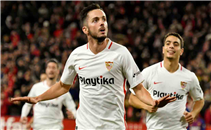 هدفا أشبيلية في برشلونة