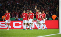 ثلاثية بايرن ميونيخ في لايبزيج