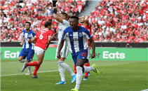 هدفا بورتو في بنفيكا