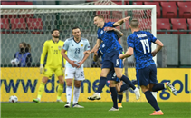 هدف مباراة سلوفاكيا وإسكتلندا