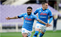 هدفا نابولي أمام فيورنتينا