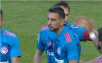 كوكا يصنع هدف التعادل لفريقه أمام أريس