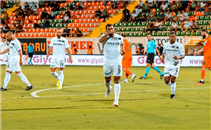 ملخص لمسات وهدف أحمد ياسر ريان أمام الانيا سبور